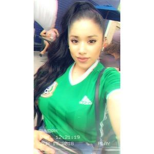 Meet your Posher, Aileen